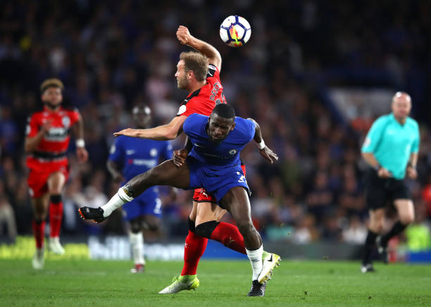 球队在逆风 球队在逆风